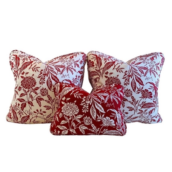 Premier Prints/ MM Designs Other - 3 Pc Set Premier Prints MM Designs White & Red Botanical Floral Pillow Covers
